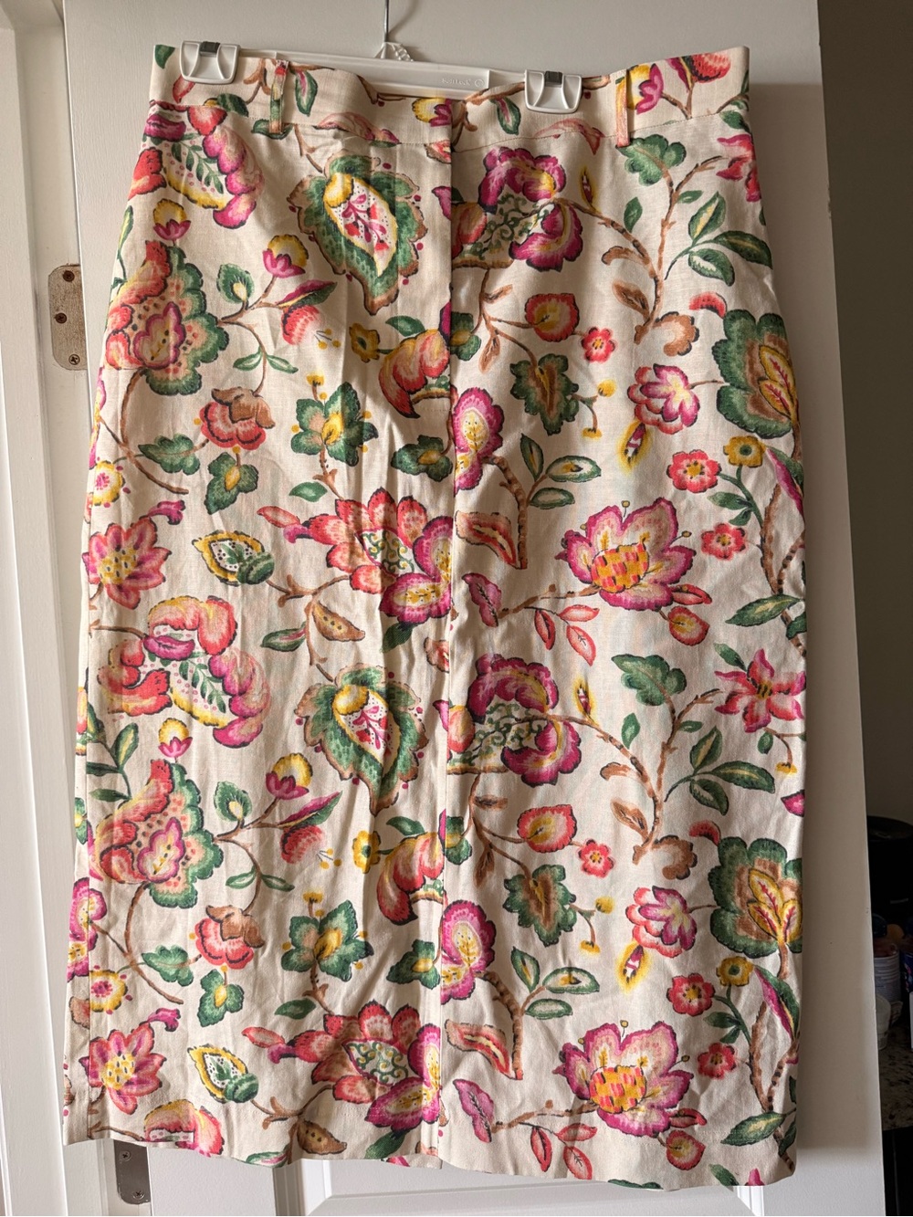 Sezane Floral Norma Skirt in Cream, Pink and Green (Aria Print) - Picture 3 of 4
